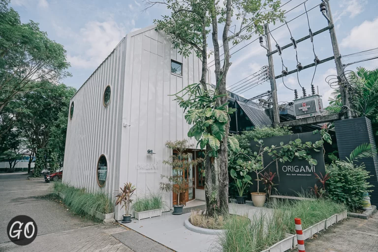 Review image of Origami Cafe Wing Villa 
